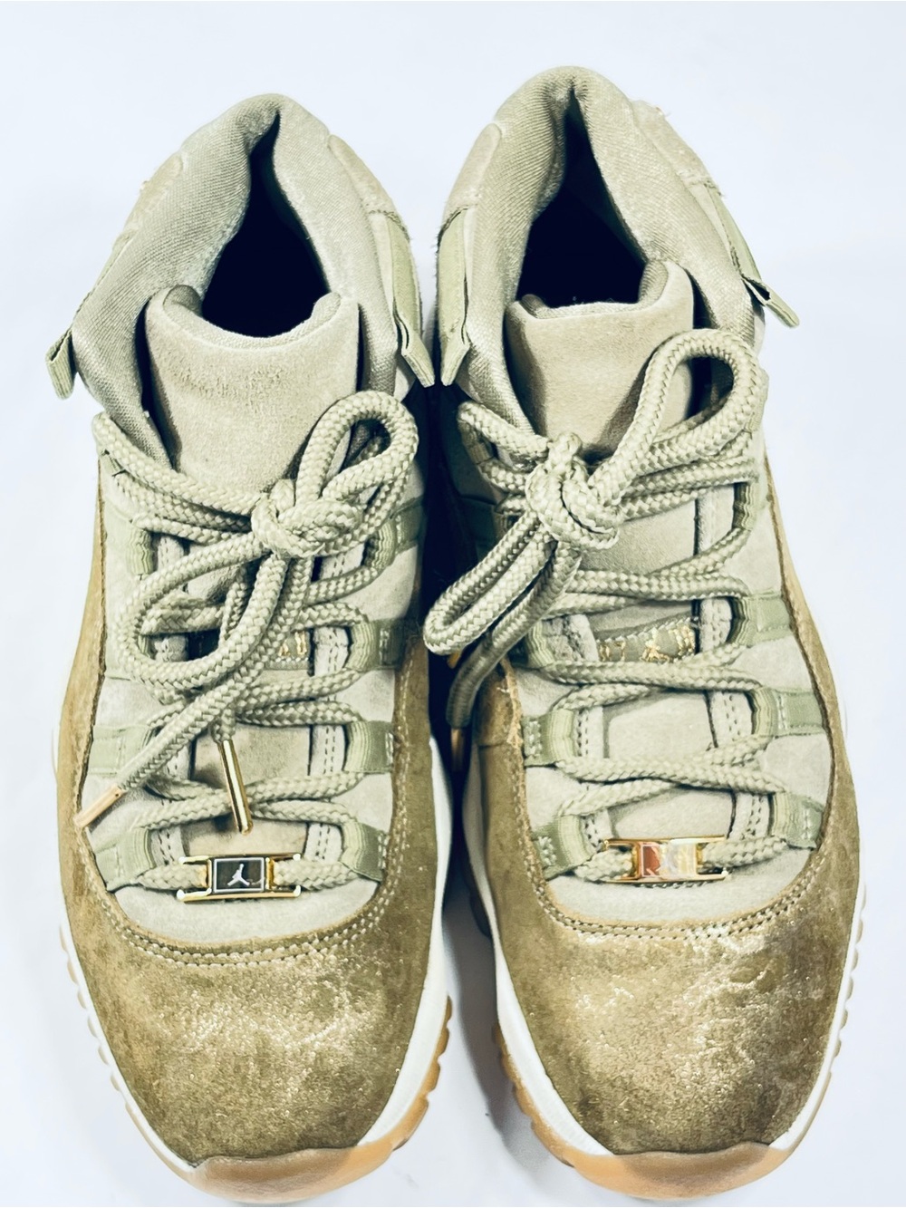 Nike Air Jordan 11 Retro AR0715-200 Olive Gold Tan LUX Women’s 8.5Sneakers AJ13 - Picture 5 of 15